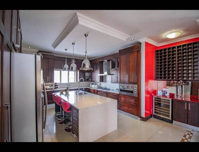 4 BEDROOM HOUSE FOR SALE IN MIDLANDS ESTATE
